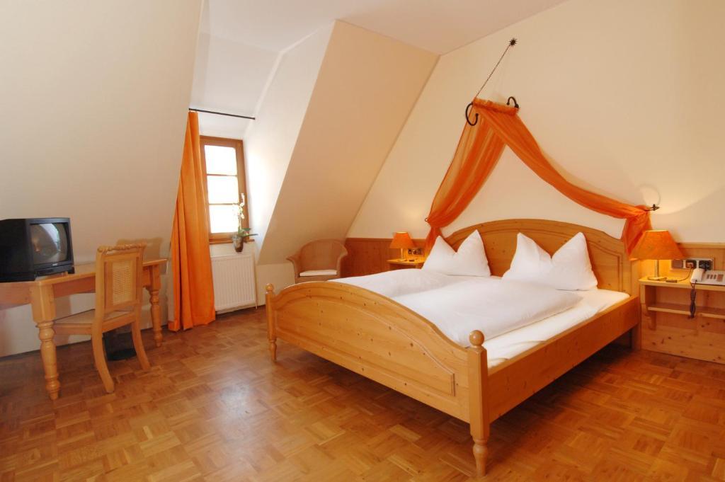 Landhotel St. Gereon Nackenheim Ruang foto