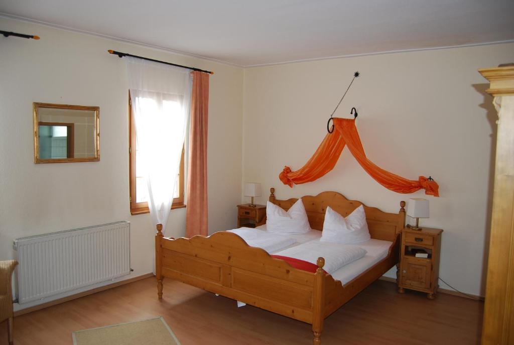 Landhotel St. Gereon Nackenheim Ruang foto
