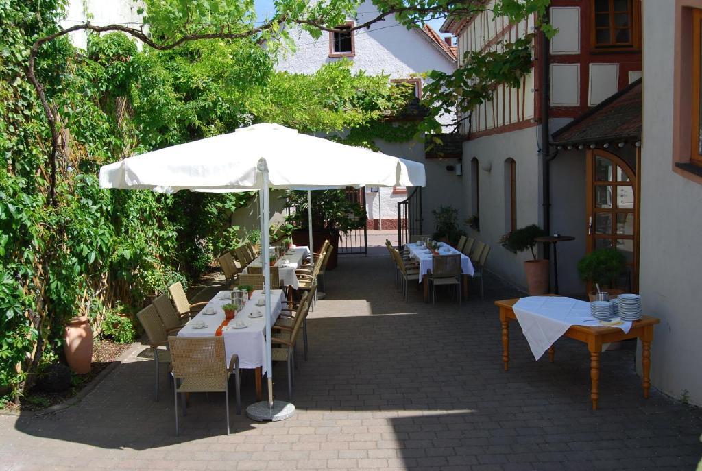 Landhotel St. Gereon Nackenheim Bagian luar foto