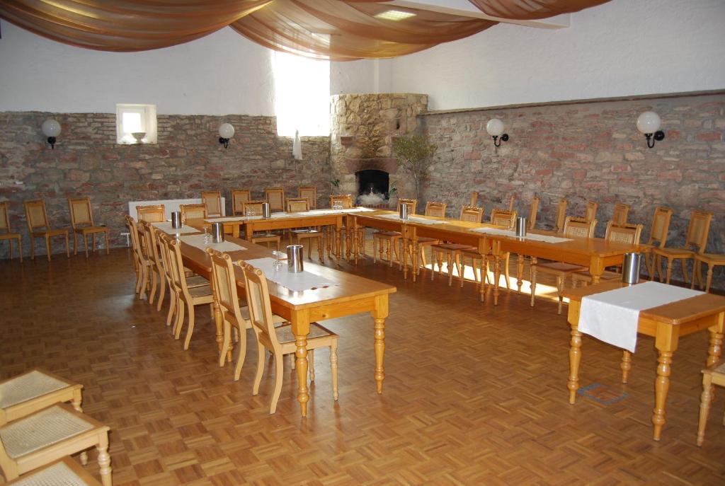 Landhotel St. Gereon Nackenheim Bagian luar foto